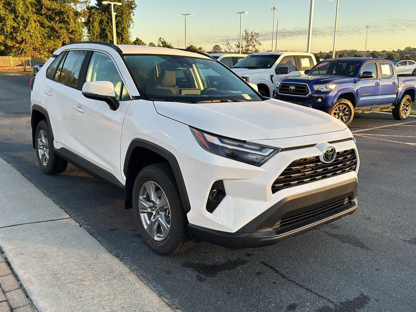 New 2025 Toyota RAV4 XLE image 6
