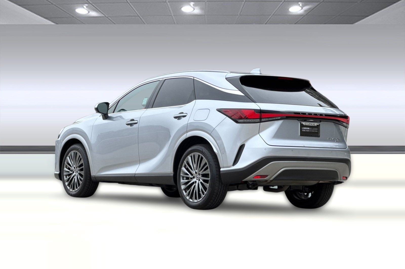 Certified 2024 Lexus RX 450h AWD w/ Convenience Package image 3