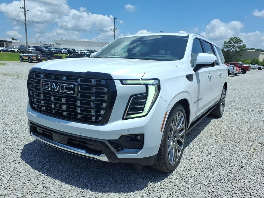 New 2026 GMC Yukon XL Denali Ultimate AWD/4WD image 3