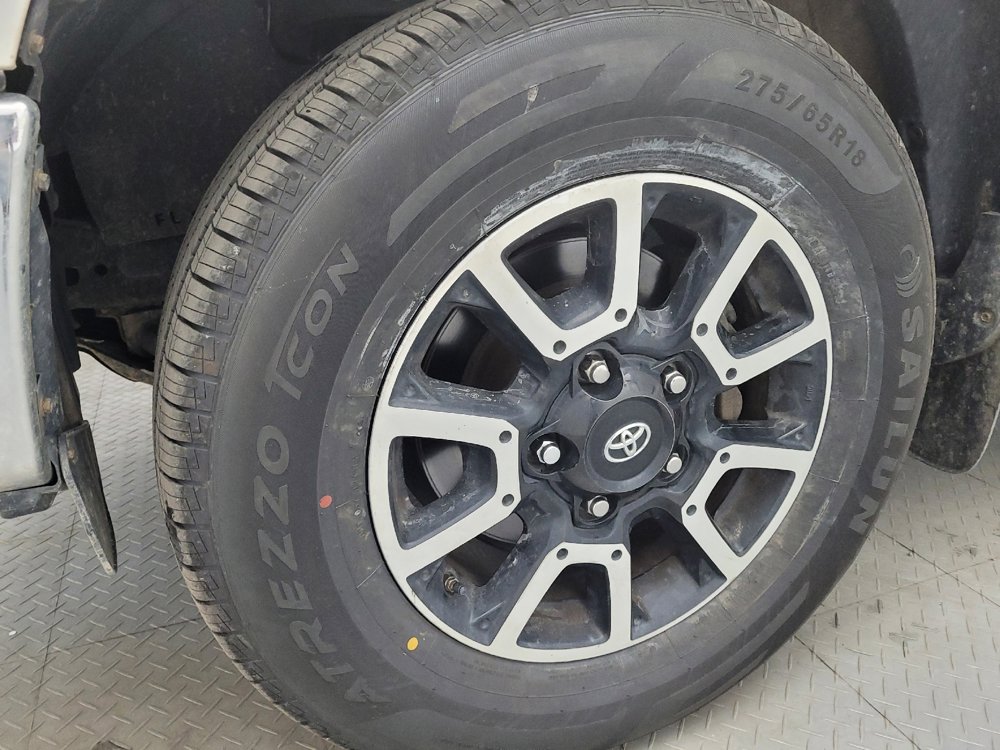 Used 2017 Toyota Tundra Limited w/ Limited Premium Package image 31