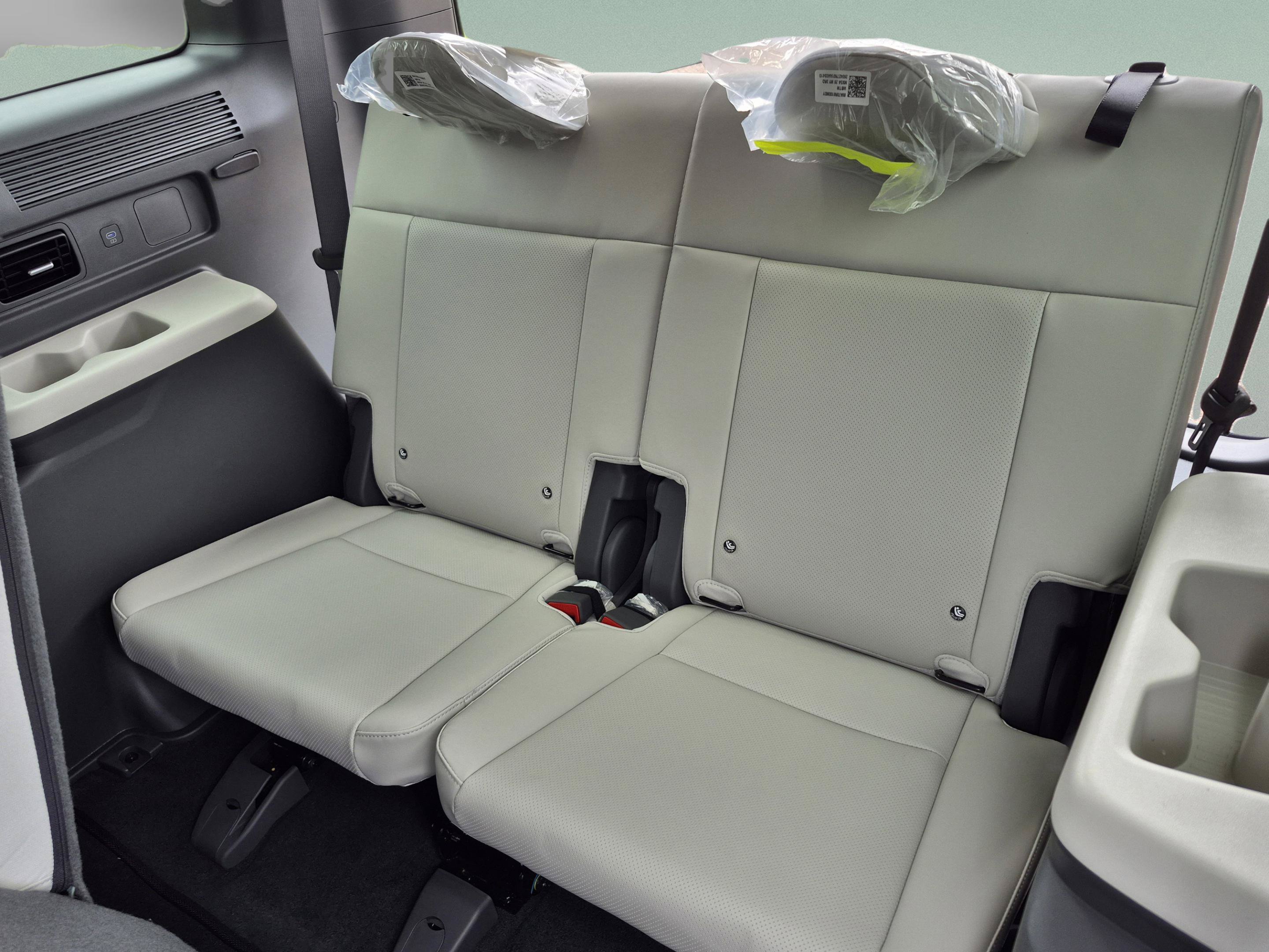 New 2026 Hyundai Santa Fe SEL FWD image 33