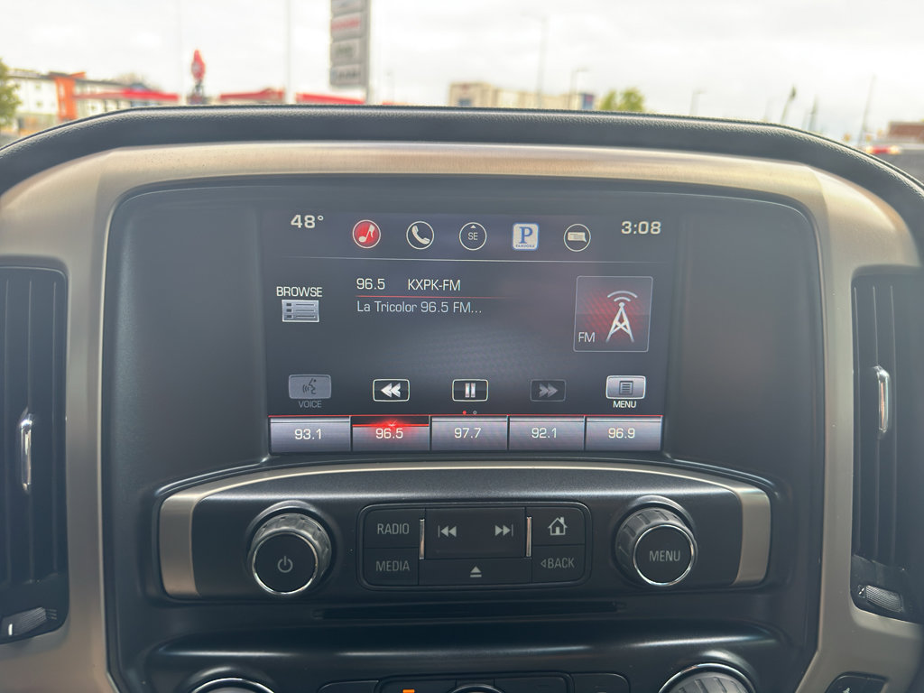 Used 2015 GMC Sierra 2500 Denali w/ Duramax Plus Package AWD/4WD image 25
