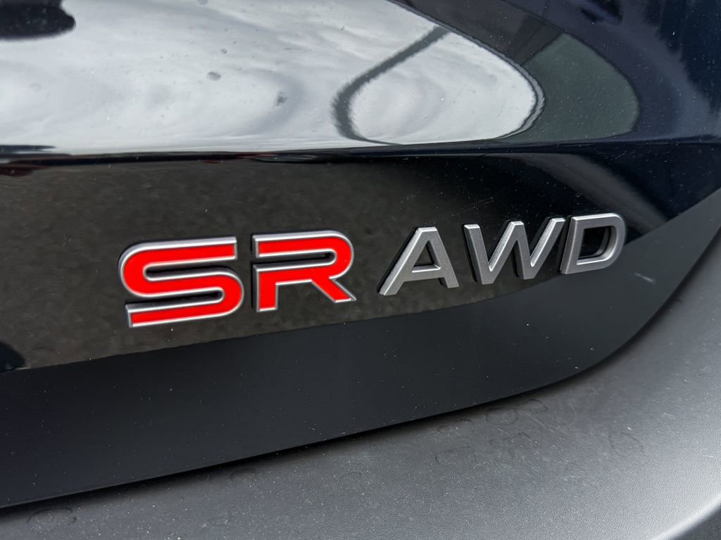 Certified 2025 Nissan Kicks SR w/ SR Premium Package AWD/4WD image 9
