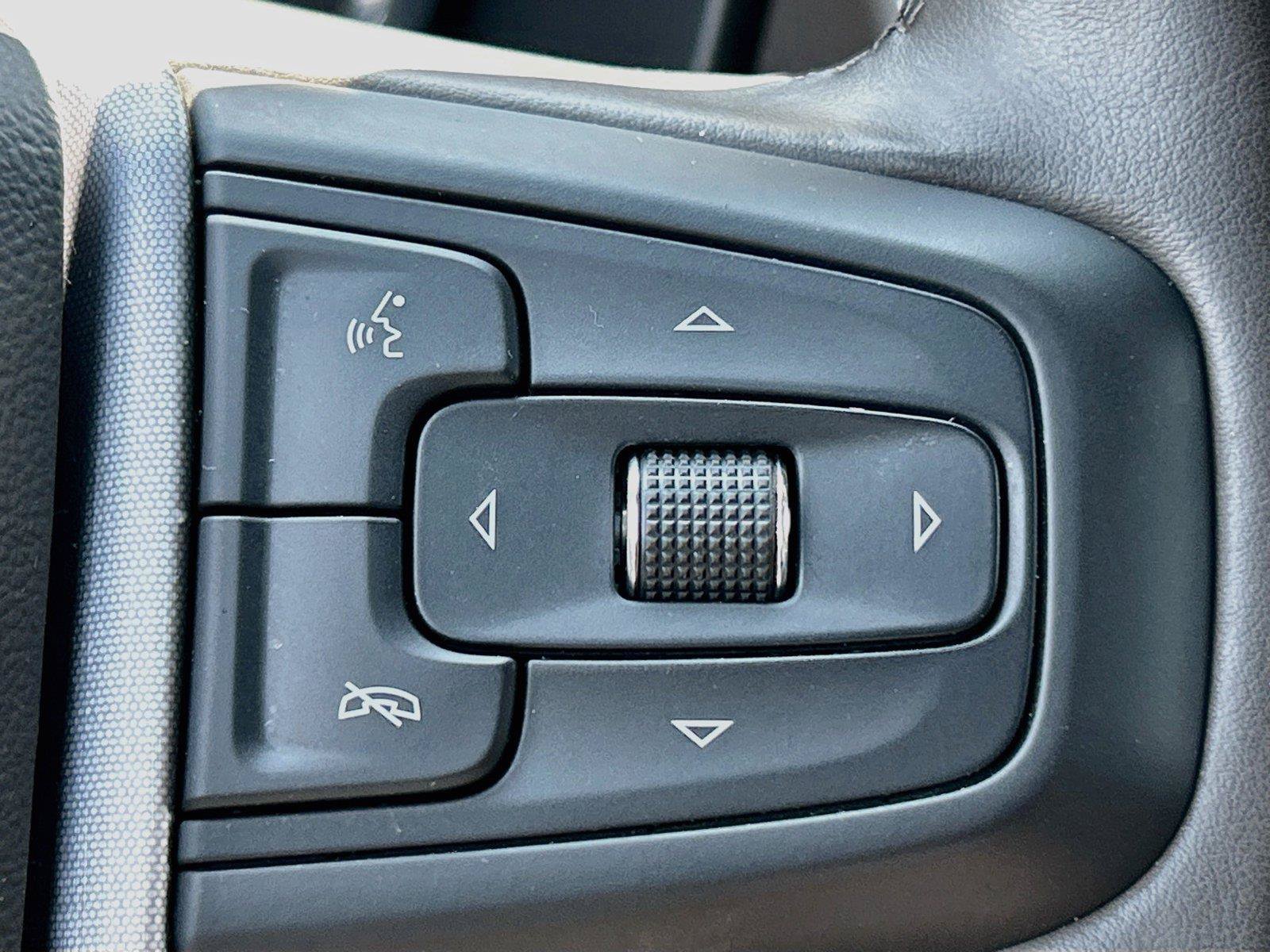 Used 2024 GMC Yukon SLT AWD/4WD image 41