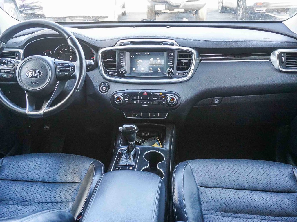 Used 2017 Kia Sorento EX FWD image 15
