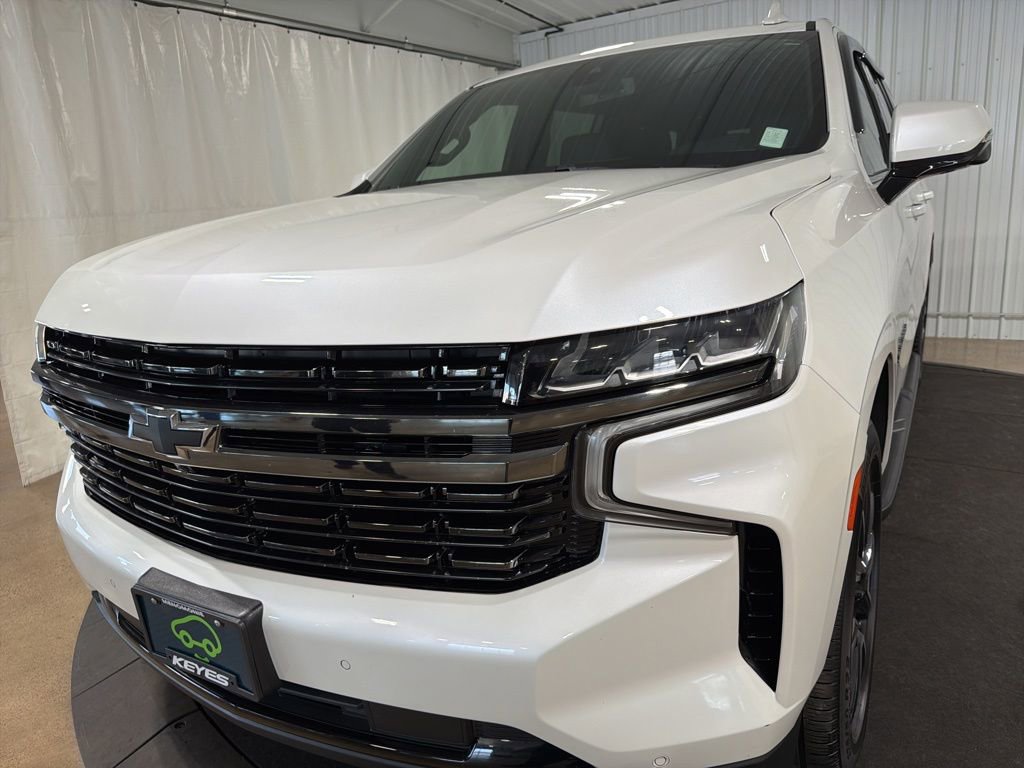 Certified 2022 Chevrolet Suburban RST w/ Luxury Package AWD/4WD image 13