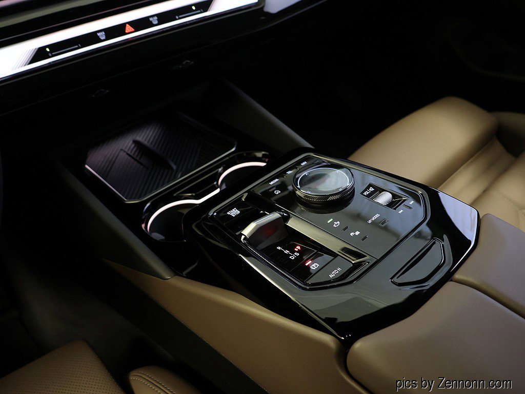 Certified 2025 BMW 540i xDrive image 25