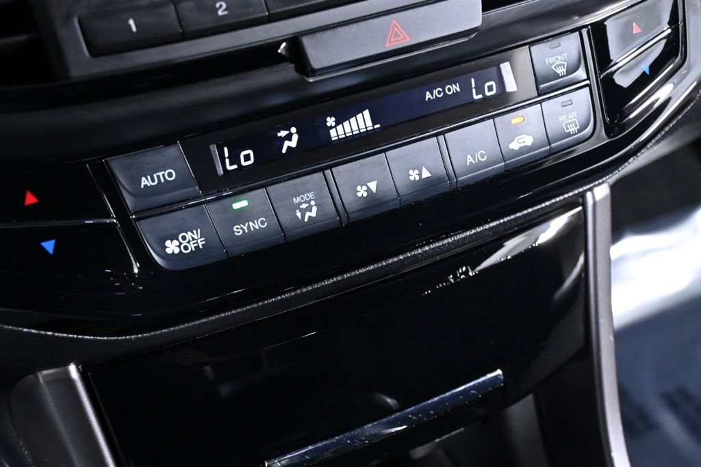 Used 2017 Honda Accord Sport image 15