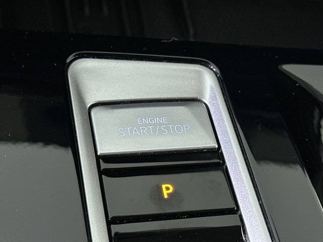 Used 2025 Volkswagen Atlas SE FWD image 17