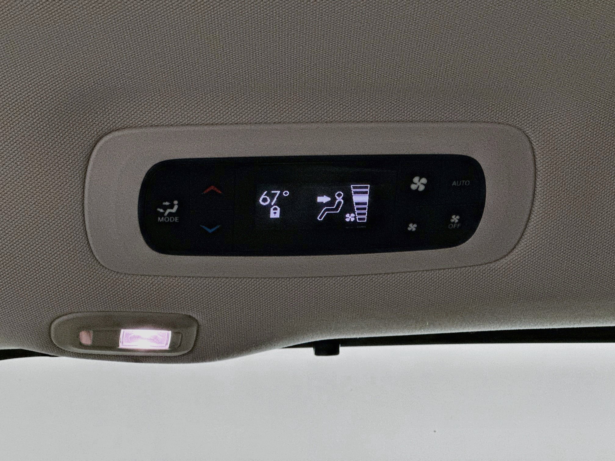 Used 2019 Chrysler Pacifica Touring-L Plus w/ Advanced Safetytec Group FWD image 28