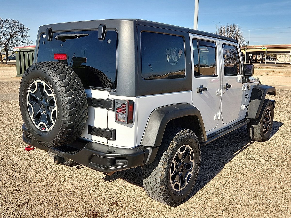 Used 2011 Jeep Wrangler Unlimited Rubicon w/ Connectivity Group image 3