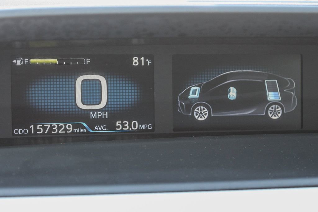 Used 2022 Toyota Prius LE image 28