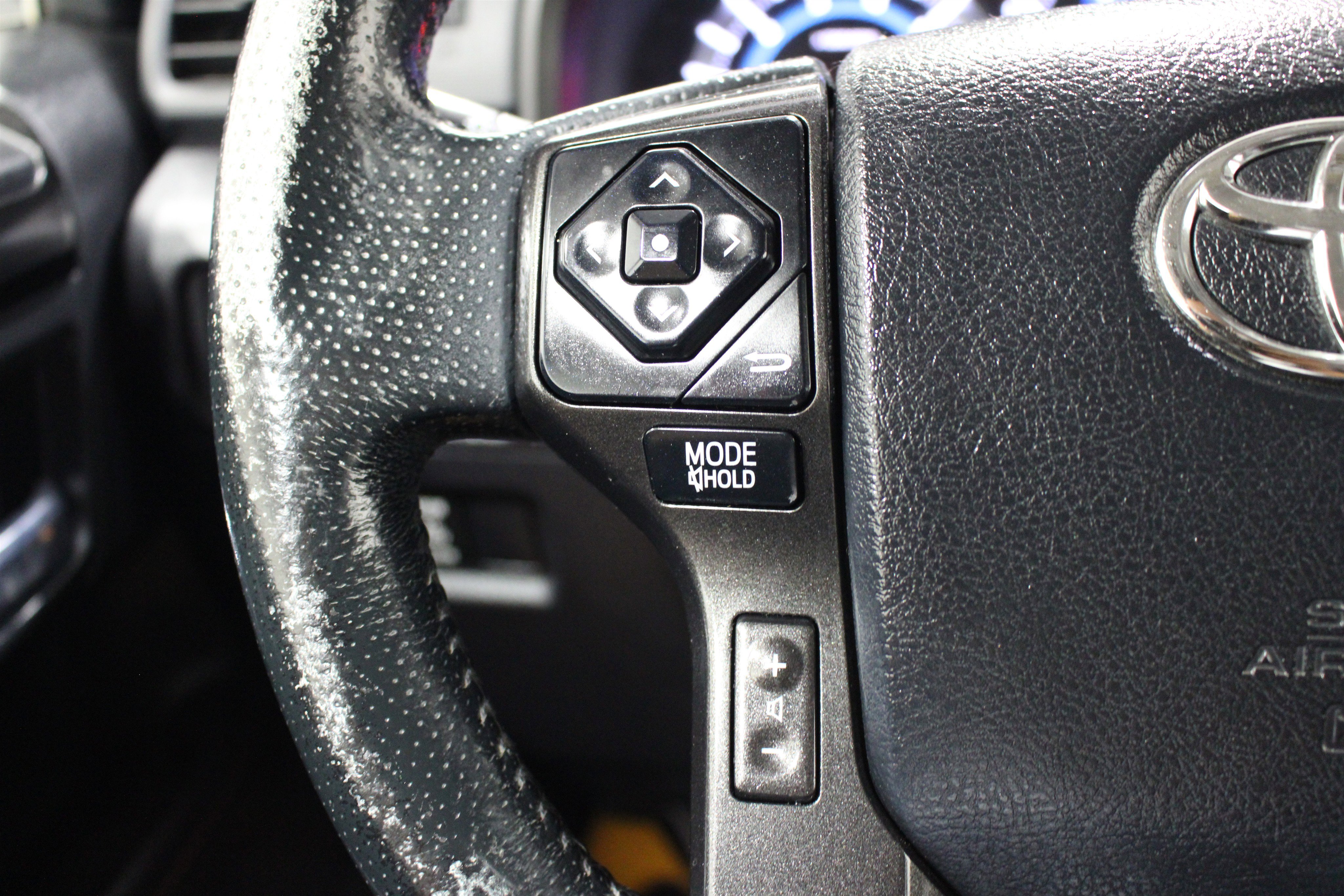 Used 2016 Toyota 4Runner Trail Premium AWD/4WD image 11