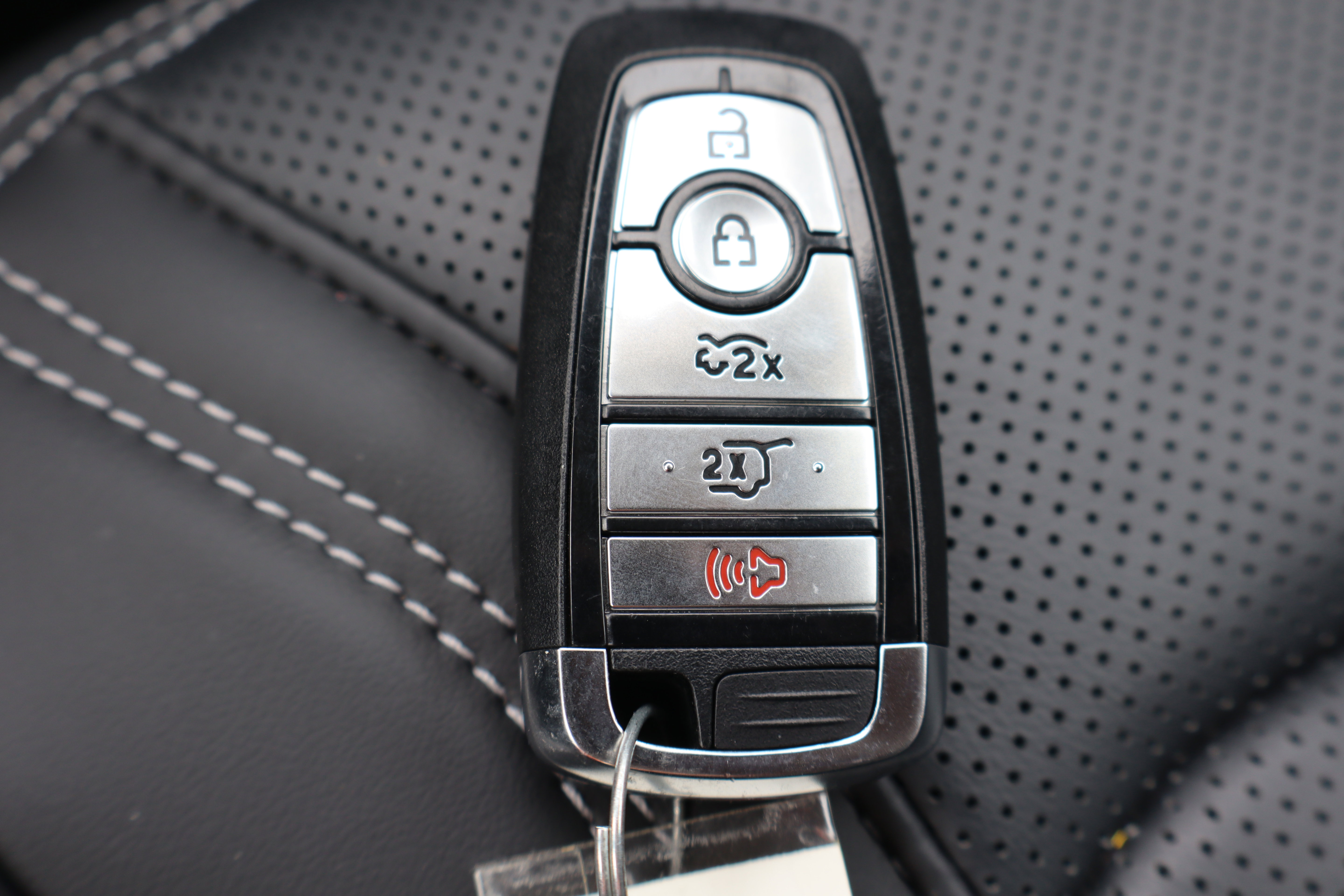 Used 2025 Ford Mustang Mach-E Premium RWD image 29