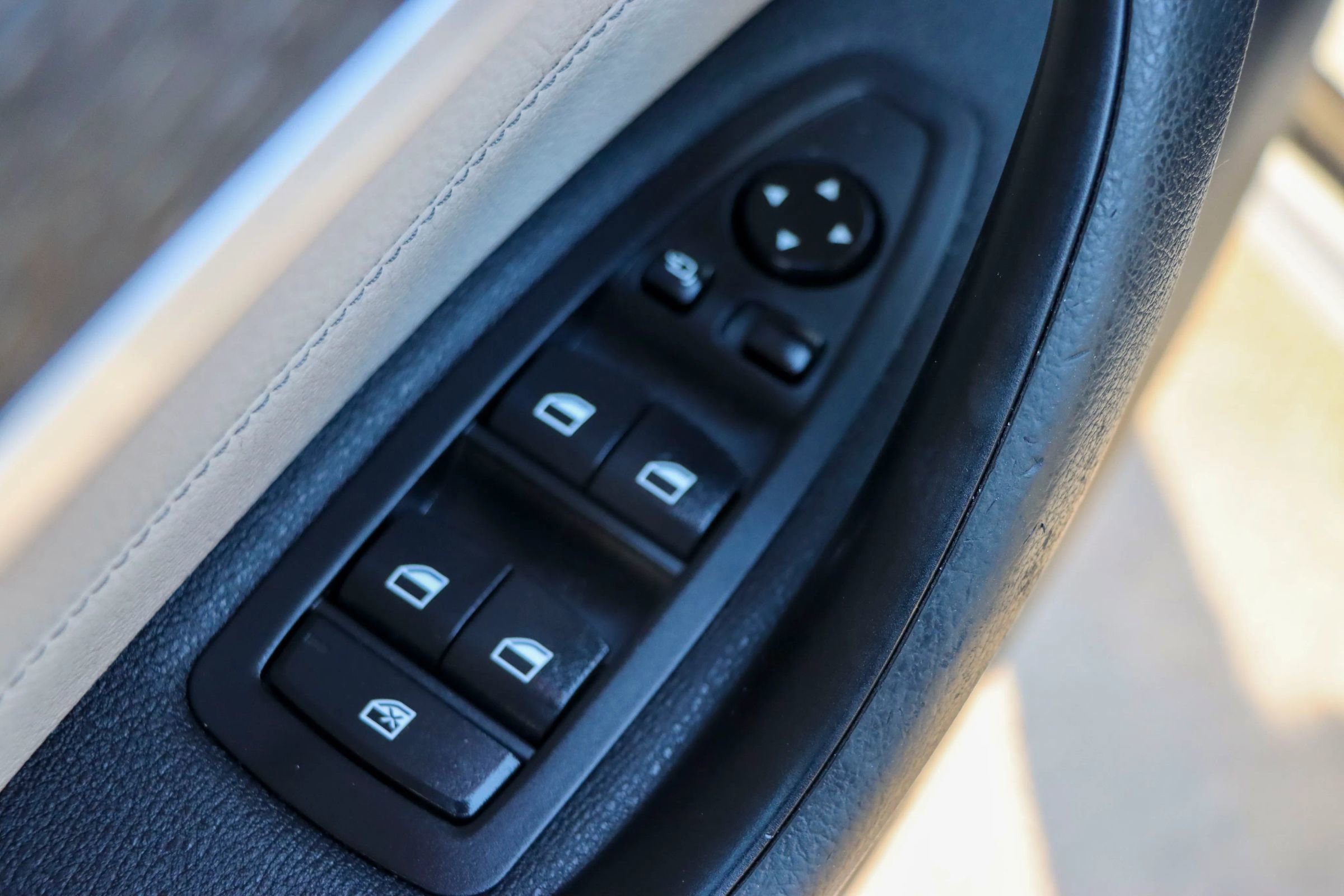 Used 2017 BMW X1 xDrive28i image 14