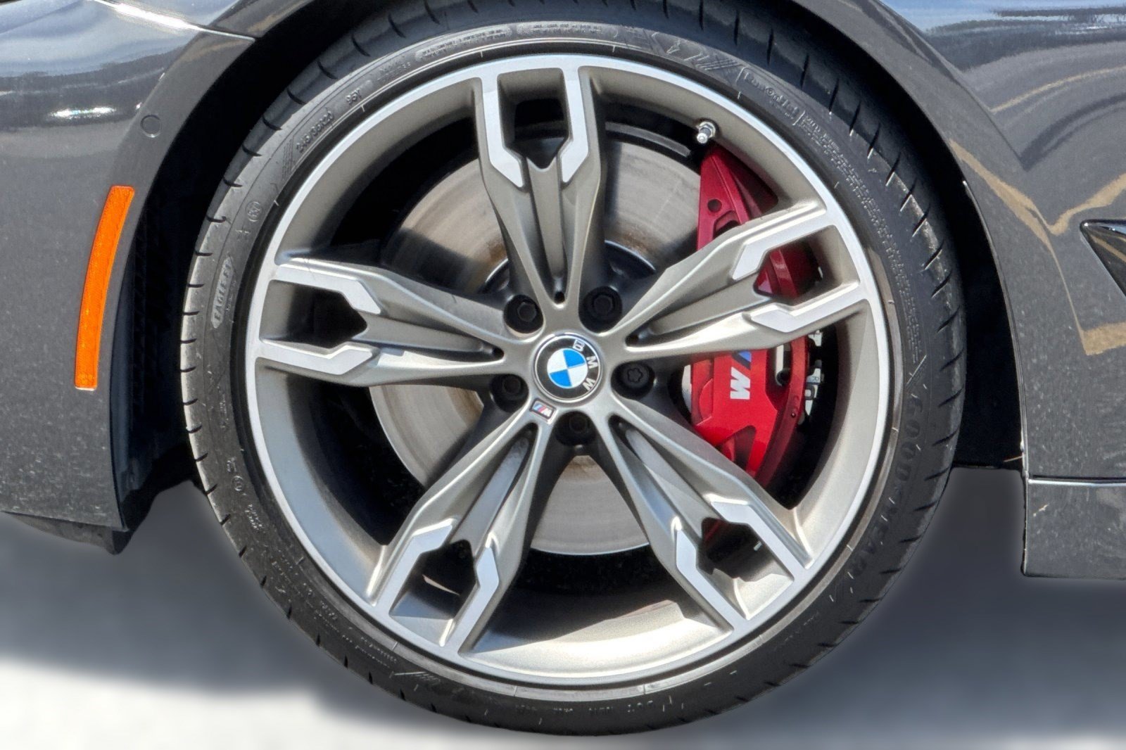 Used 2022 BMW M550i xDrive AWD/4WD image 11