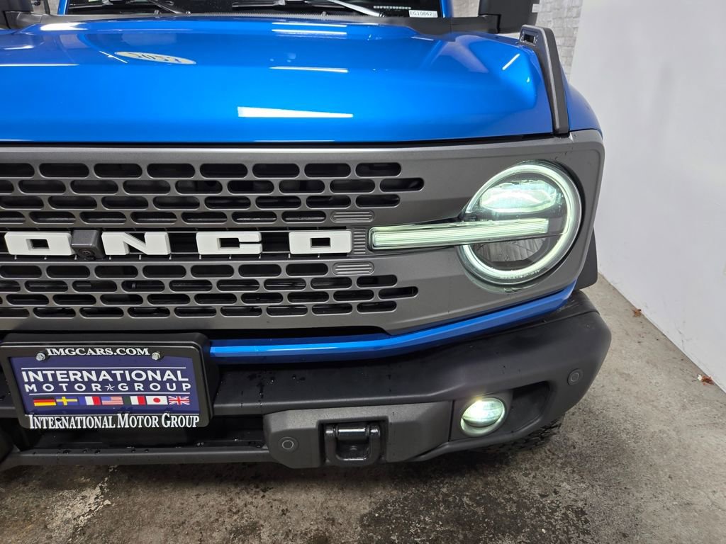 Used 2023 Ford Bronco Badlands image 6