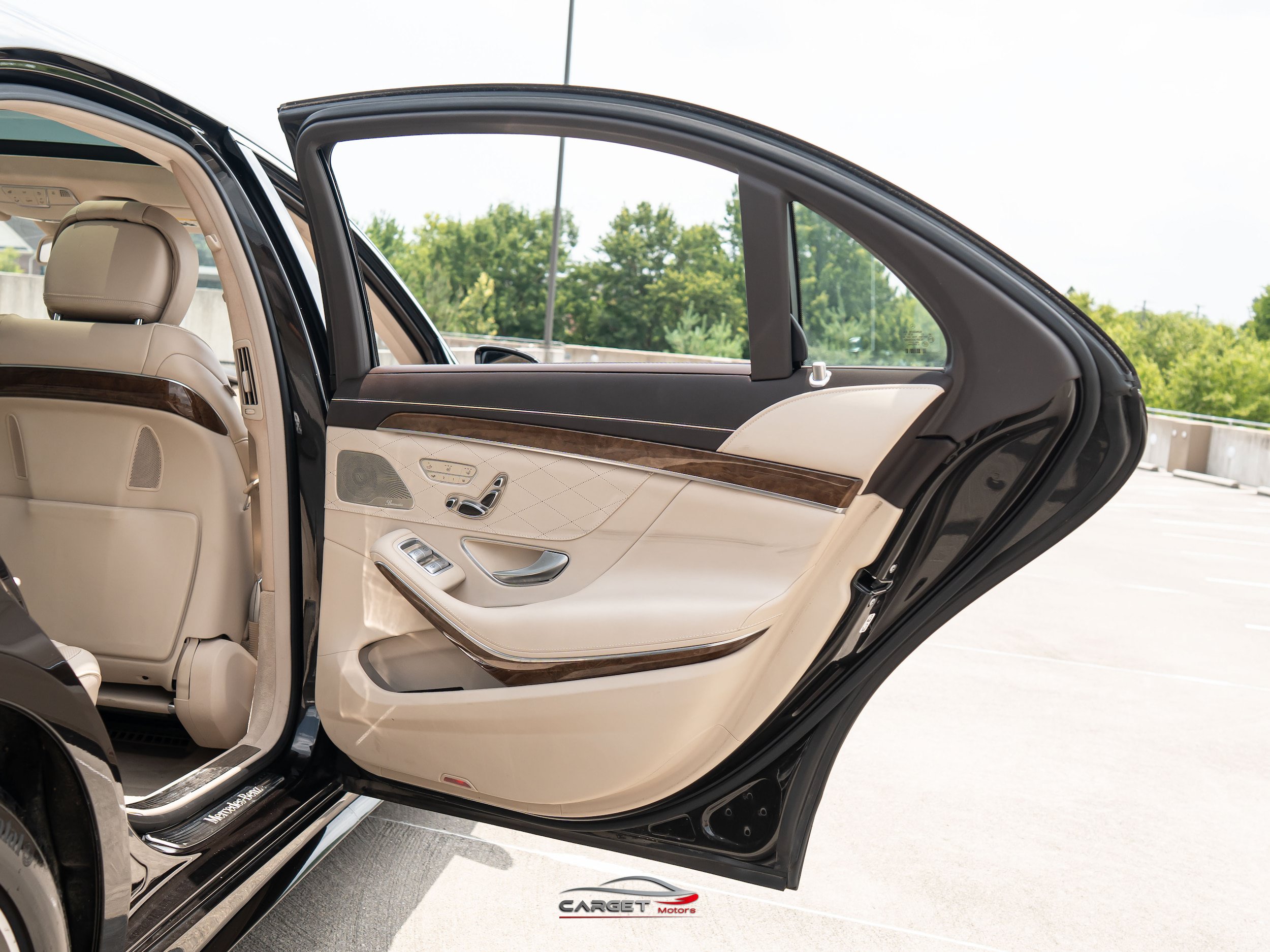 Used 2015 Mercedes-Benz S 550 4MATIC Sedan image 43