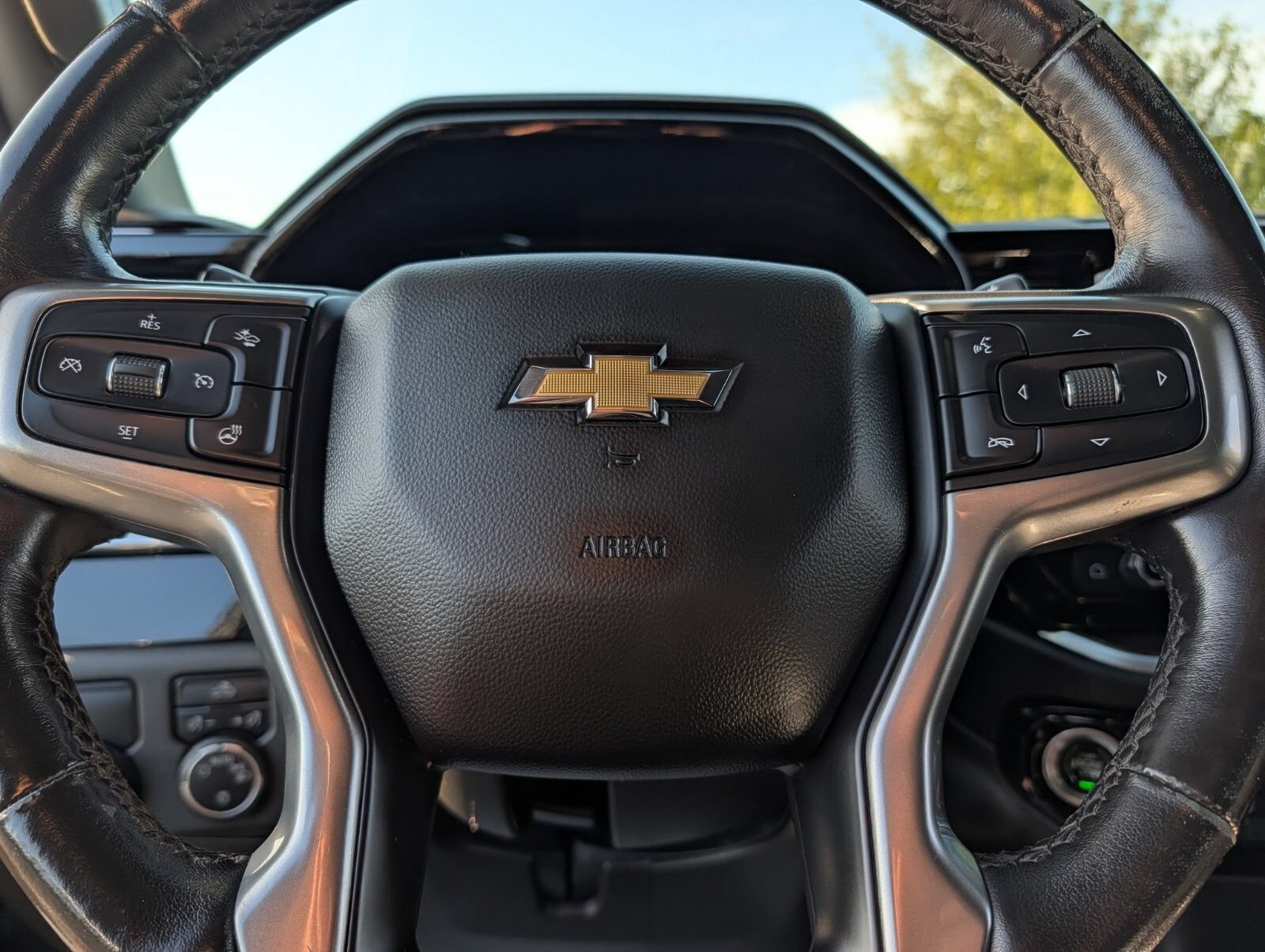 Used 2022 Chevrolet Silverado 1500 LT RWD image 32
