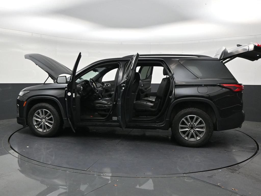 Used 2023 Chevrolet Traverse LT FWD image 29