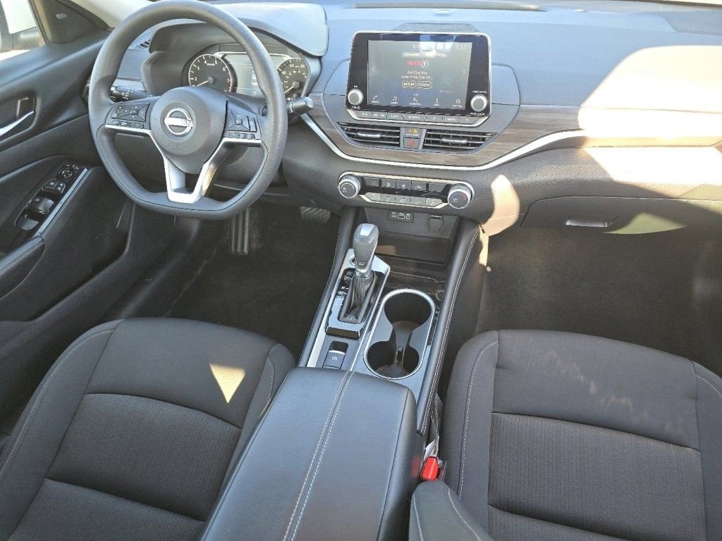 Used 2023 Nissan Altima 2.5 SV AWD/4WD image 22
