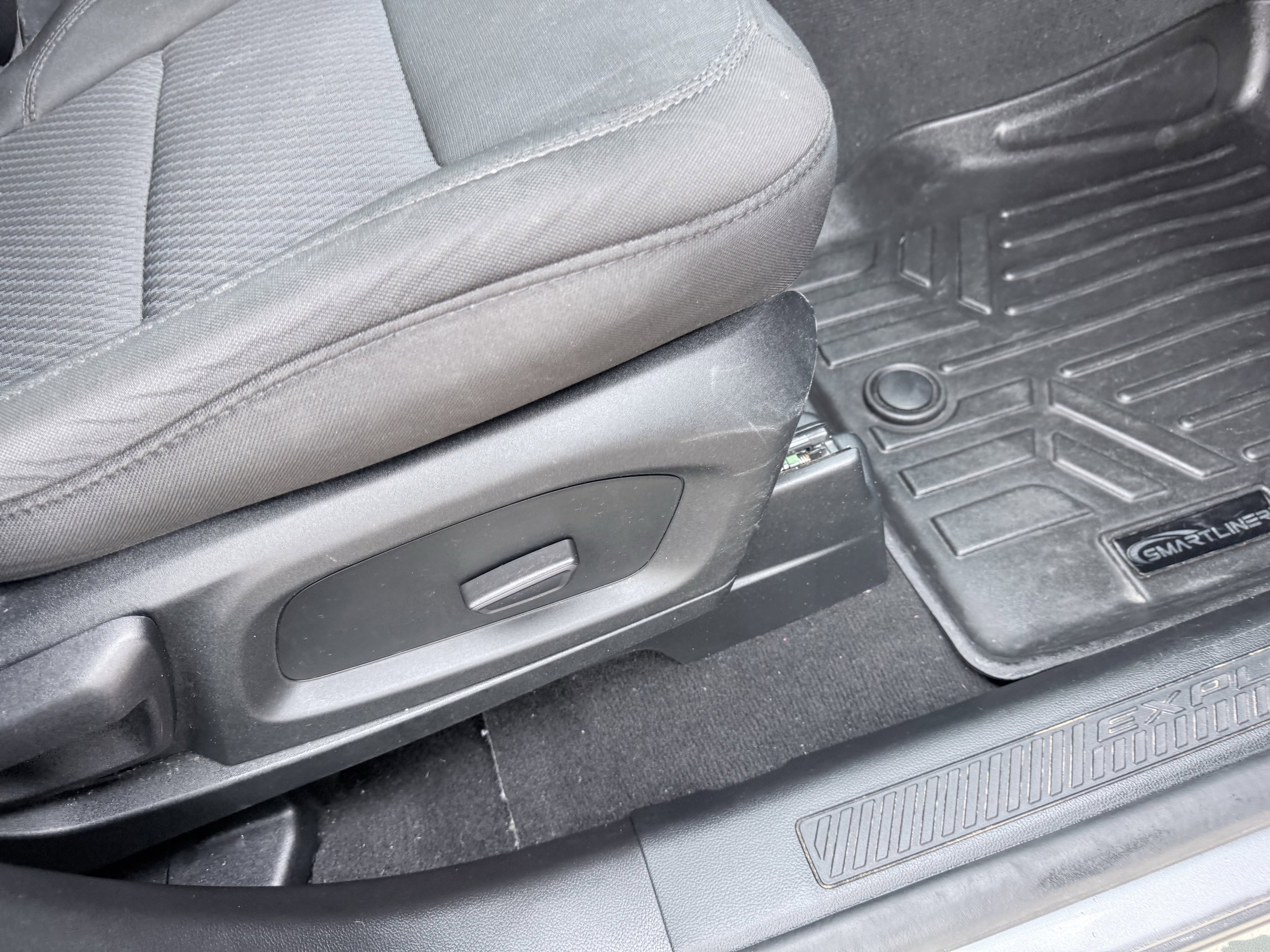 Used 2022 Ford Explorer XLT image 51