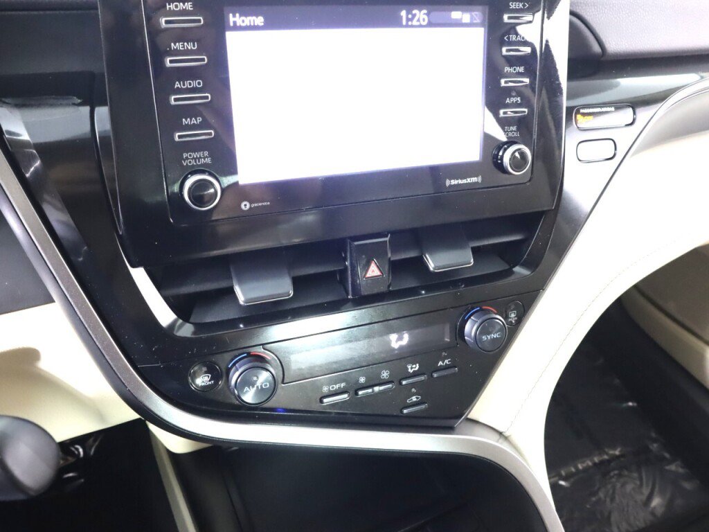 Used 2022 Toyota Camry LE w/ Carpet Mat Package (TMS) FWD image 15