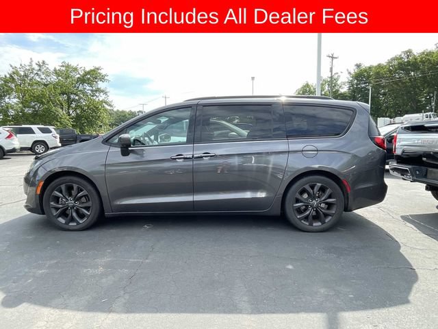 Used 2019 Chrysler Pacifica Touring-L Plus w/ Advanced Safetytec Group FWD image 4