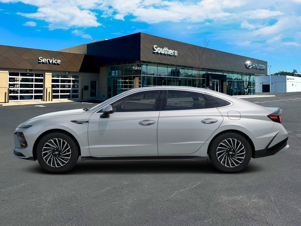 New 2026 Hyundai Sonata Limited FWD image 3