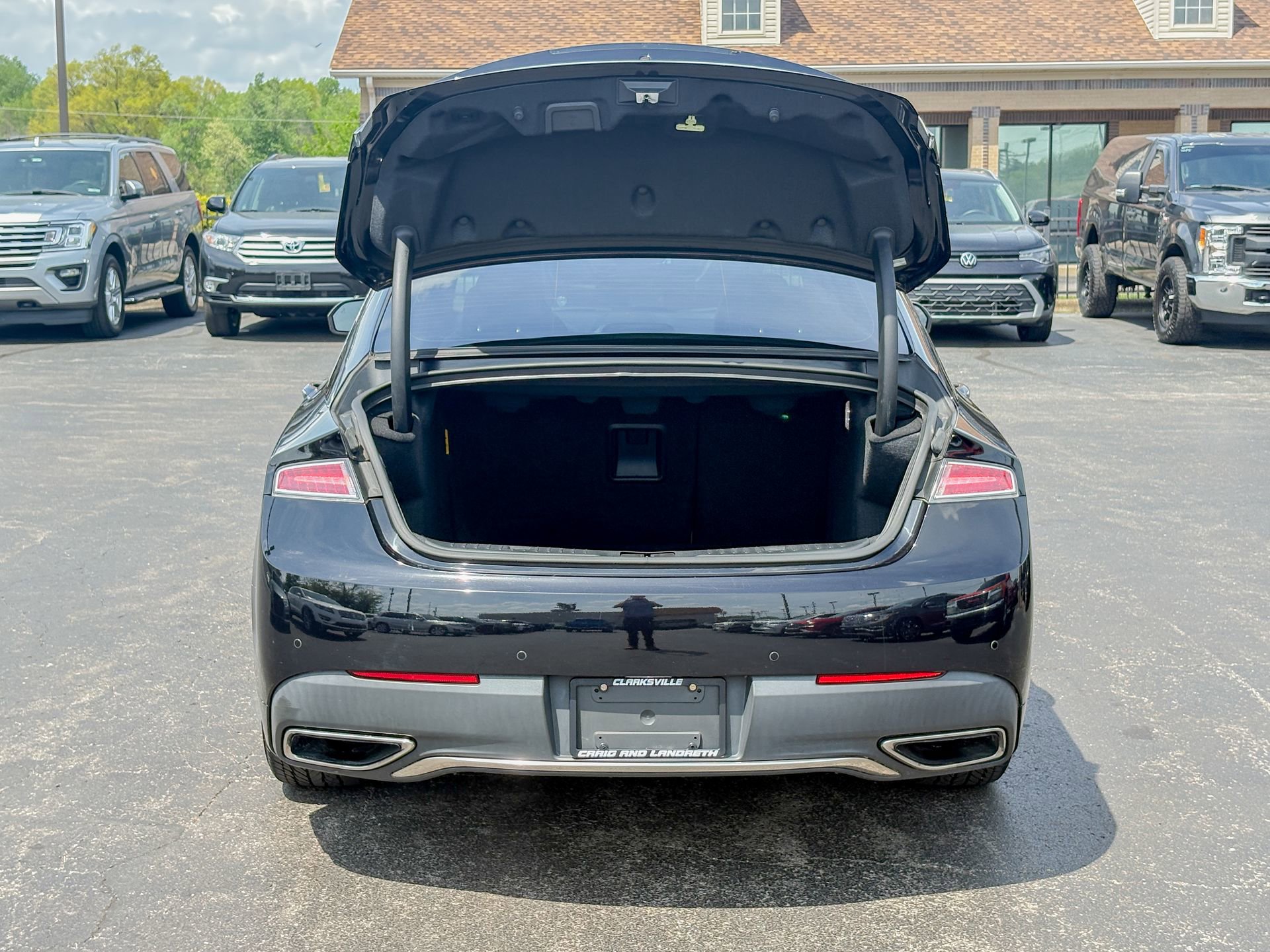 Used 2019 Lincoln MKZ Reserve FWD image 30
