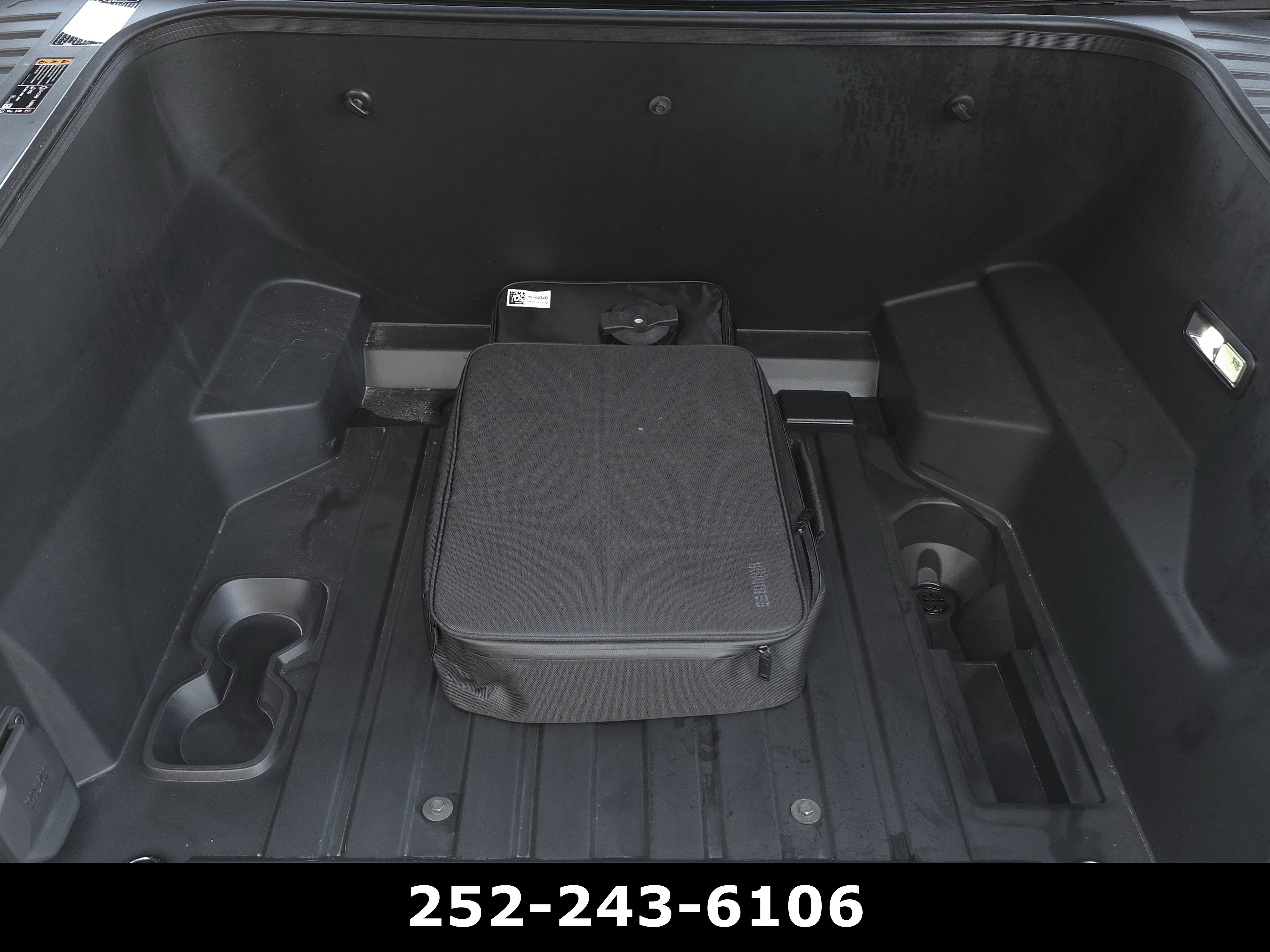 Used 2025 GMC Sierra EV Denali AWD/4WD image 51