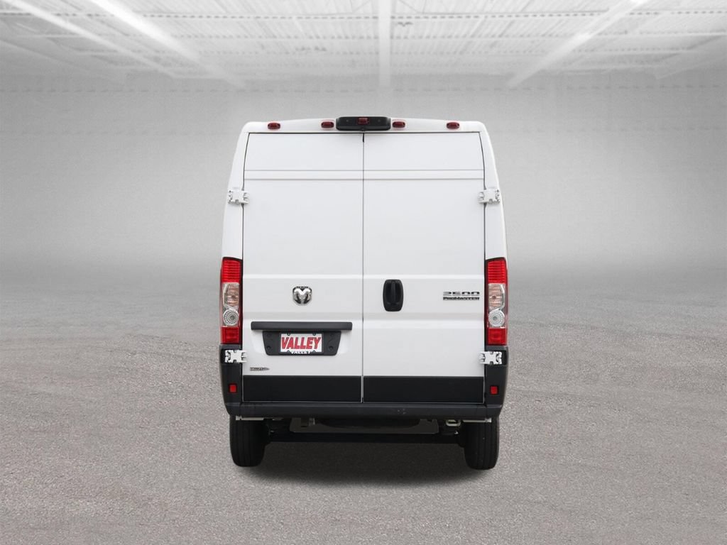 Used 2024 RAM ProMaster 2500 FWD image 10
