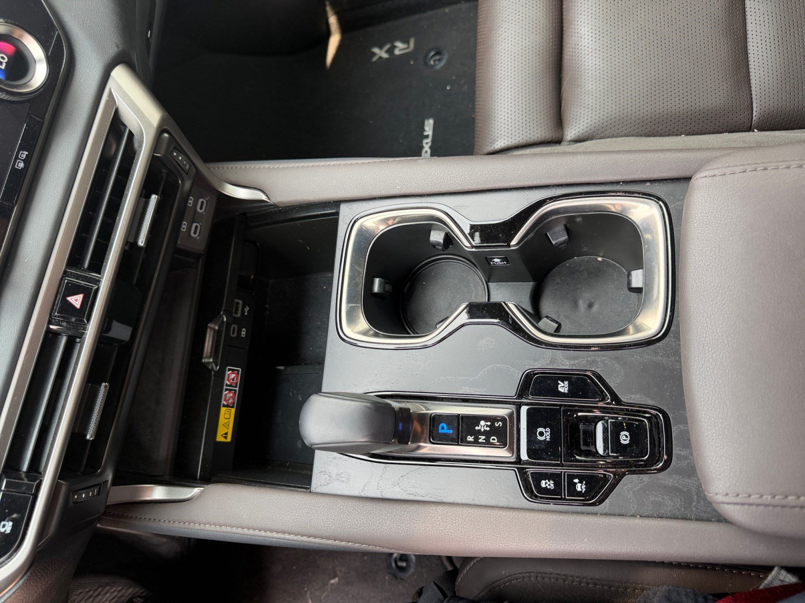 Used 2023 Lexus RX 350 w/ Cold Area Package AWD/4WD image 12