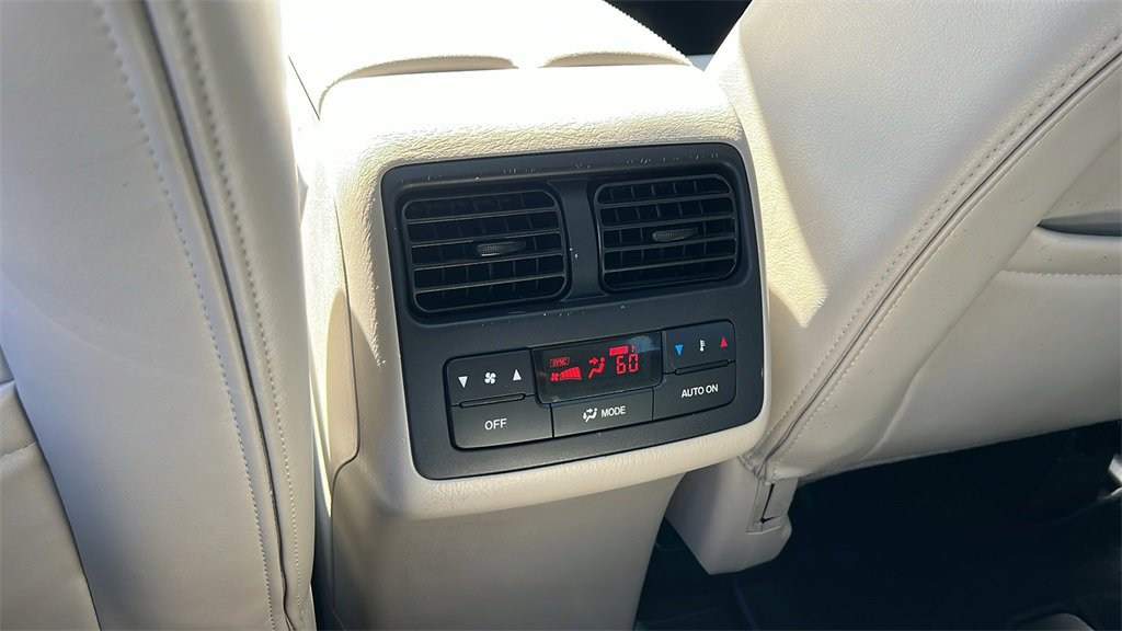 Used 2012 MAZDA CX-9 Grand Touring w/ Moonroof & Bose Audio Pkg image 8