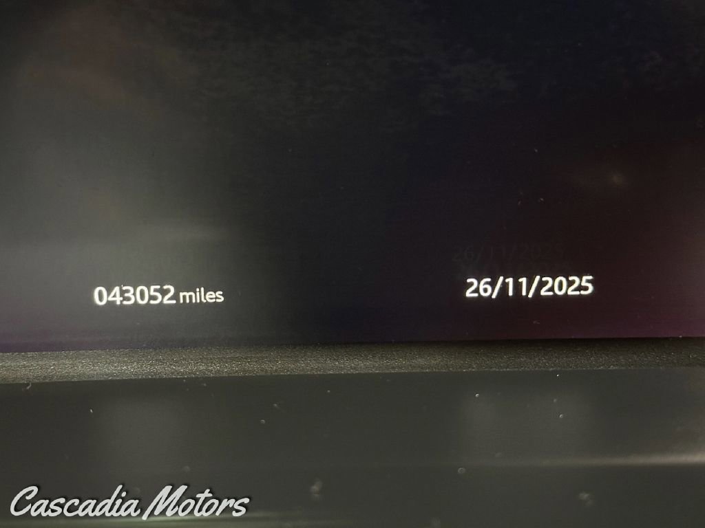 Used 2018 Land Rover Range Rover Autobiography image 15