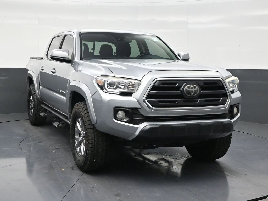 Used 2019 Toyota Tacoma SR5 w/ SR5 Appearance Package (SM) RWD image 7