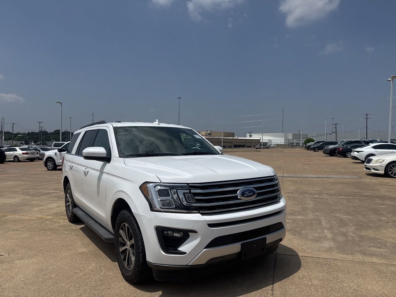 Used 2020 Ford Expedition XLT RWD image 1
