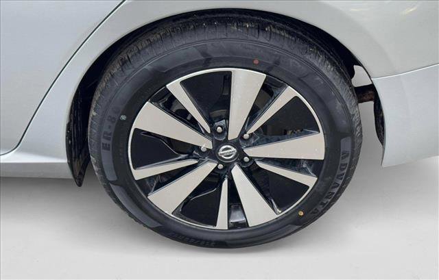 Used 2022 Nissan Altima 2.5 SV image 9