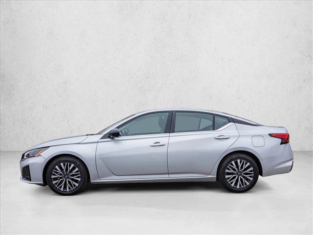 Used 2024 Nissan Altima 2.5 SV image 8