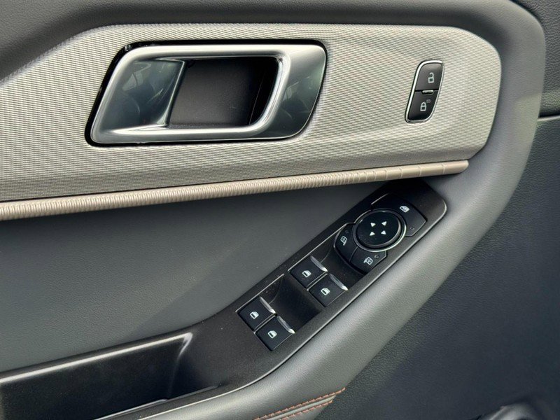 New 2026 Ford Explorer Active image 11