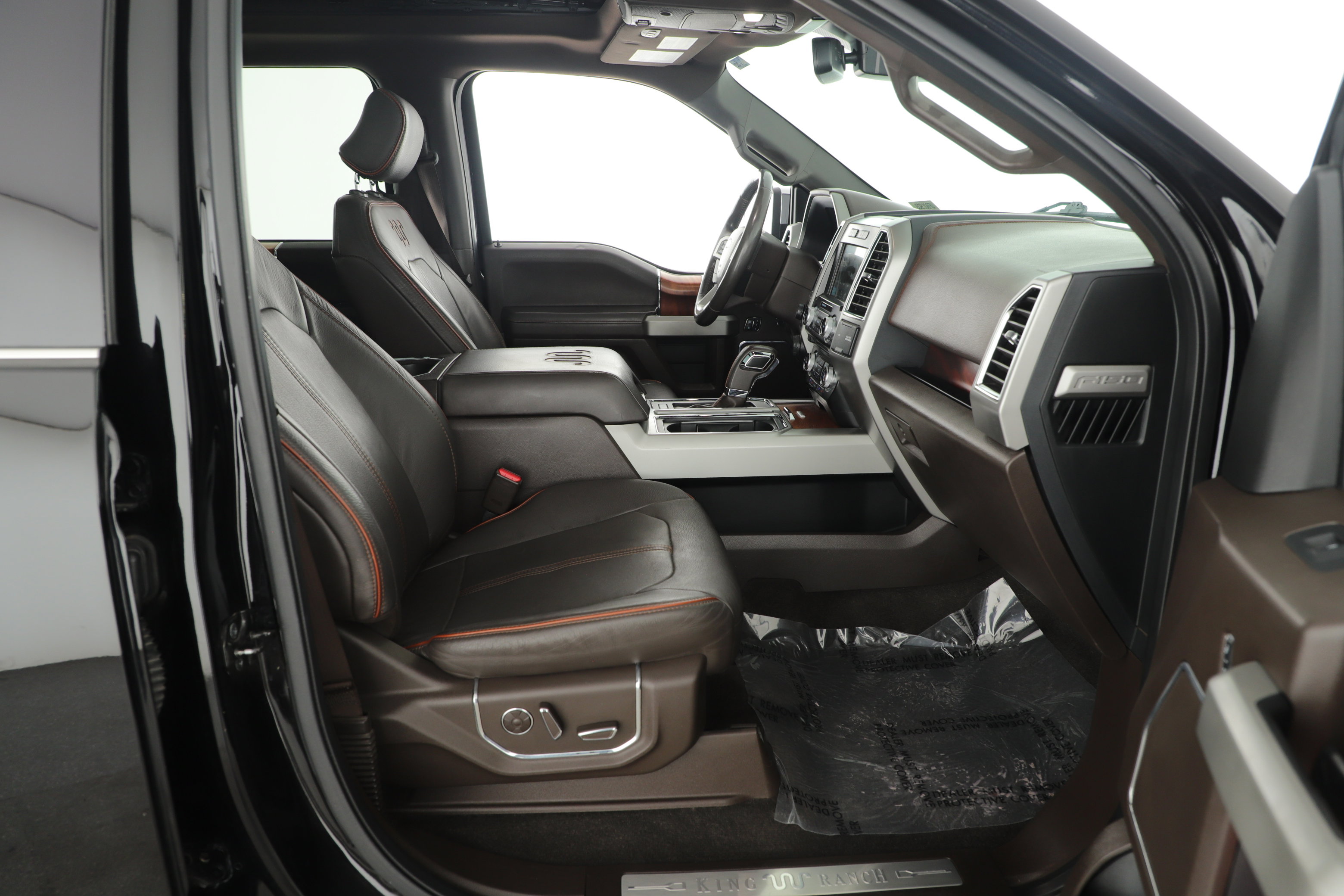 Used 2016 Ford F150 King Ranch w/ Equipment Group 601A Luxury AWD/4WD image 13
