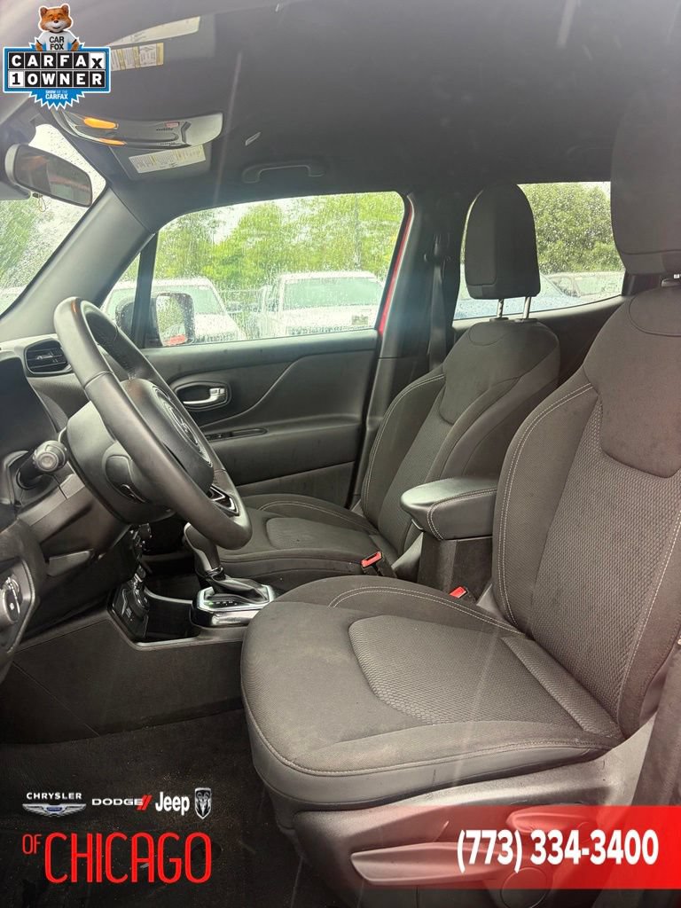 Certified 2022 Jeep Renegade Altitude AWD/4WD image 2