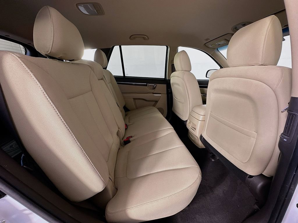 Used 2012 Hyundai Santa Fe GLS image 25