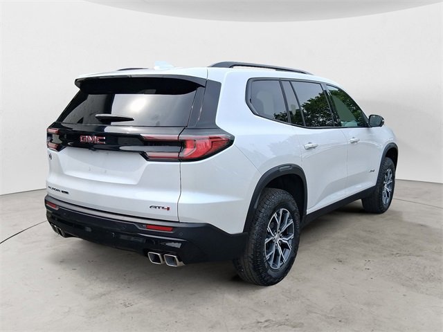 Used 2024 GMC Acadia AT4 image 5