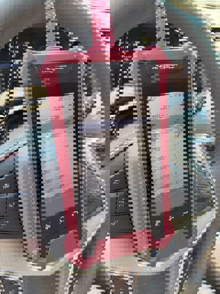 Used 2021 Cadillac XT5 Premium Luxury FWD image 2