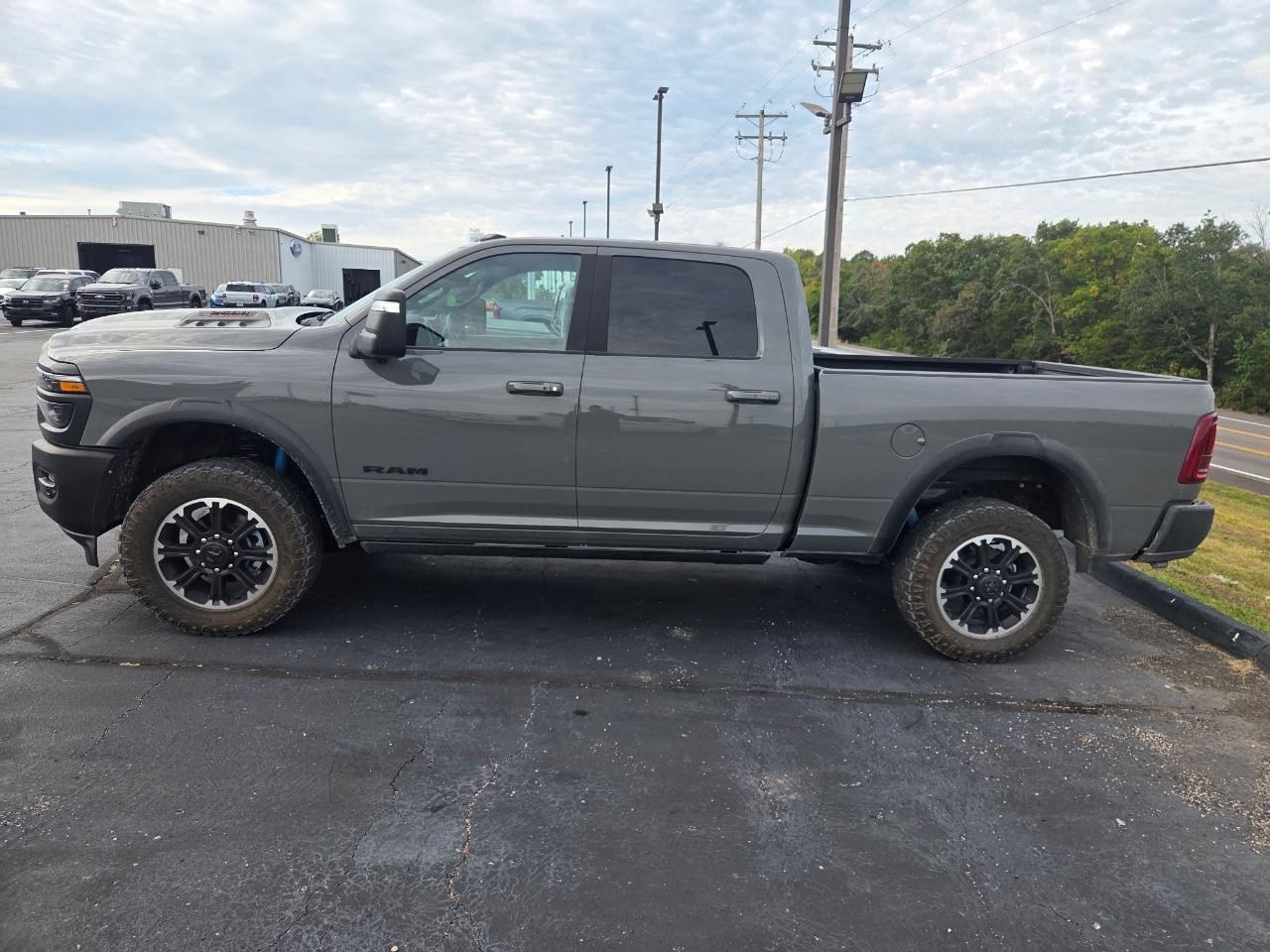 Used 2026 RAM 2500 Rebel w/ Rebel Level 2 Equipment Group AWD/4WD image 2