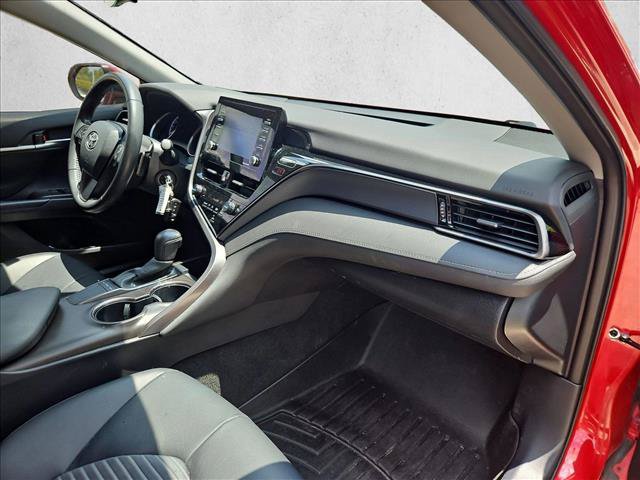 Used 2023 Toyota Camry SE FWD image 16
