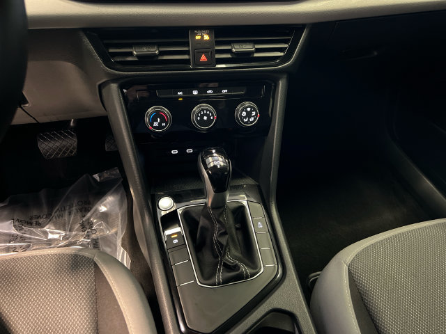 Certified 2024 Volkswagen Taos S FWD image 26