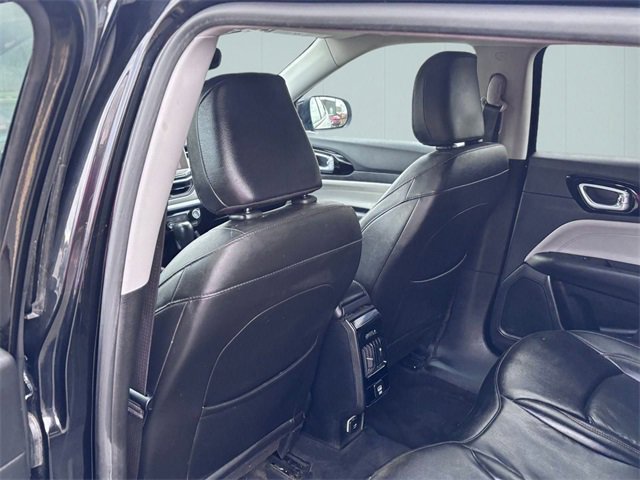 Certified 2022 Jeep Compass Limited image 23