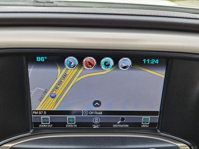 Used 2019 GMC Sierra 2500 Denali w/ Duramax Plus Package AWD/4WD image 14